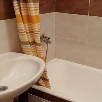 Сдается 2-х комнатная квартира, 55 м²