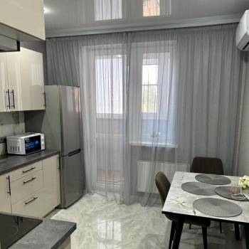 Сдается 1-комнатная квартира, 40 м²