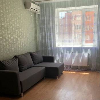 Сдается 1-комнатная квартира, 39 м²