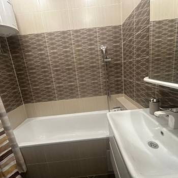Продается 1-комнатная квартира, 32 м²