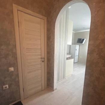 Продается 1-комнатная квартира, 32 м²