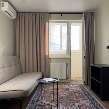 Продается 1-комнатная квартира, 36 м²