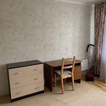 Сдается 1-комнатная квартира, 39 м²