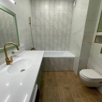 Продается 2-х комнатная квартира, 103 м²