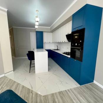 Продается 2-х комнатная квартира, 103 м²