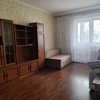 Сдается 1-комнатная квартира, 60 м²