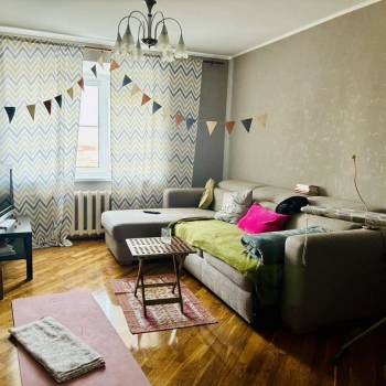 Продается 3-х комнатная квартира, 65,4 м²