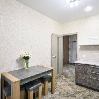 Сдается 2-х комнатная квартира, 65 м²