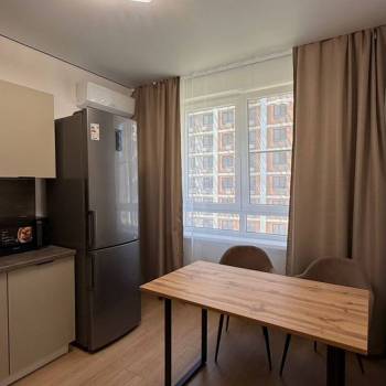Сдается 1-комнатная квартира, 37 м²