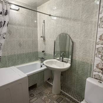 Сдается Многокомнатная квартира, 63 м²