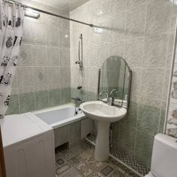 Сдается Многокомнатная квартира, 63 м²