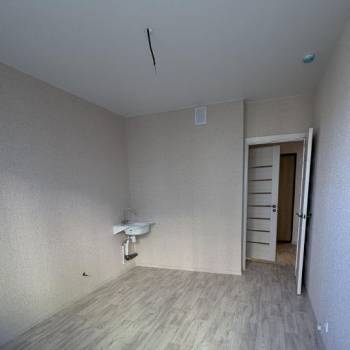 Продается 1-комнатная квартира, 36 м²