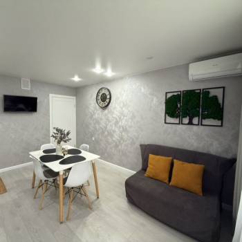 Продается 2-х комнатная квартира, 60 м²