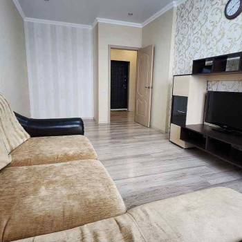 Сдается 1-комнатная квартира, 46 м²