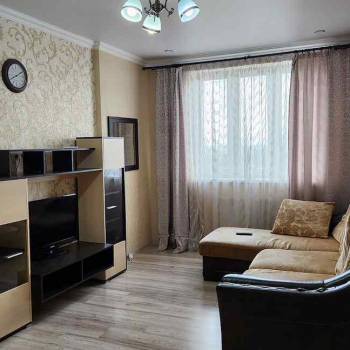 Сдается 1-комнатная квартира, 46 м²
