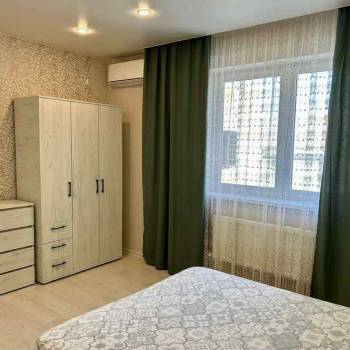 Сдается 2-х комнатная квартира, 60 м²