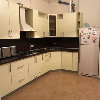 Продается 2-х комнатная квартира, 104 м²