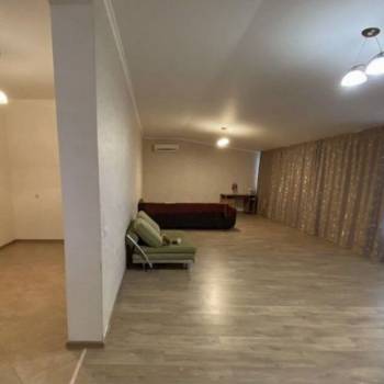 Продается 2-х комнатная квартира, 104 м²