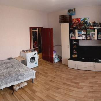 Продается 1-комнатная квартира, 40 м²