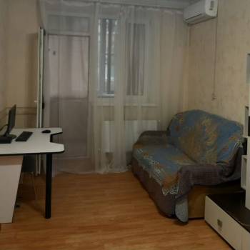 Продается 1-комнатная квартира, 35 м²