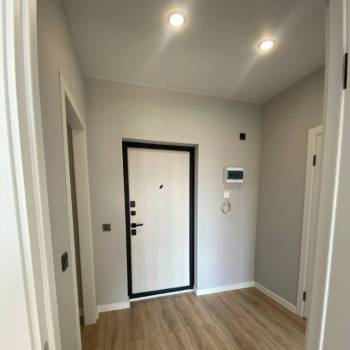 Продается 1-комнатная квартира, 37,3 м²
