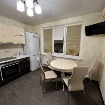 Сдается 2-х комнатная квартира, 56,5 м²