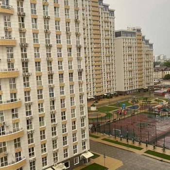 Сдается 1-комнатная квартира, 42 м²