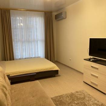 Сдается 1-комнатная квартира, 42 м²