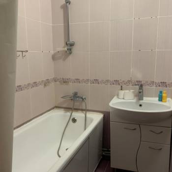 Сдается 2-х комнатная квартира, 60 м²