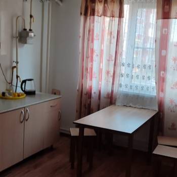 Сдается 1-комнатная квартира, 38 м²