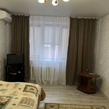 Сдается 1-комнатная квартира, 39 м²