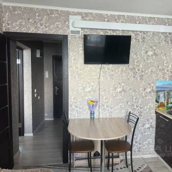 Продается 1-комнатная квартира, 36 м²