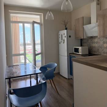 Сдается 1-комнатная квартира, 40 м²