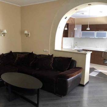 Сдается 1-комнатная квартира, 54 м²