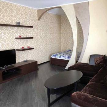 Сдается 1-комнатная квартира, 54 м²
