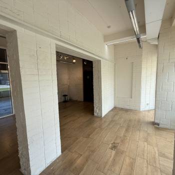 Сдается Нежилое помещение, 190 м²