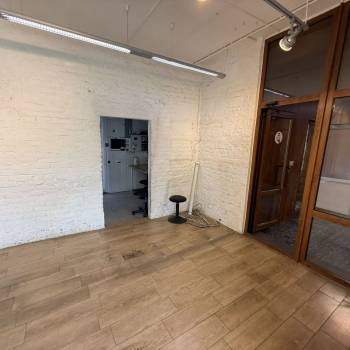 Сдается Нежилое помещение, 190 м²