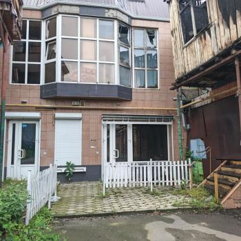 Продается Многокомнатная квартира, 70 м²
