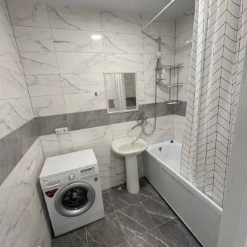 Сдается 2-х комнатная квартира, 60 м²