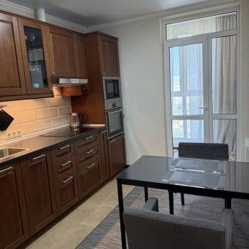 Сдается 1-комнатная квартира, 42 м²