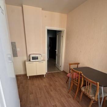 Продается 1-комнатная квартира, 42,3 м²