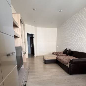 Продается 1-комнатная квартира, 42,3 м²
