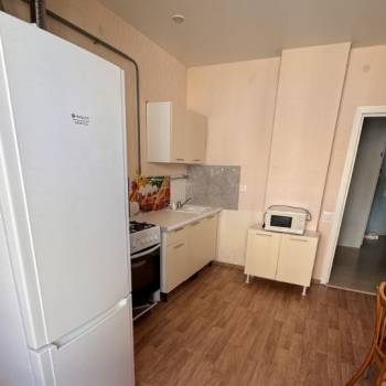 Продается 1-комнатная квартира, 42,3 м²