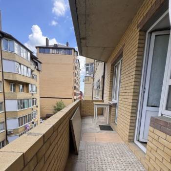 Продается 1-комнатная квартира, 42,3 м²