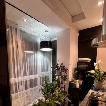 Продается 1-комнатная квартира, 42 м²