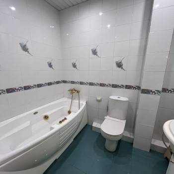 Сдается Многокомнатная квартира, 70 м²