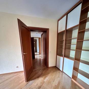 Продается Многокомнатная квартира, 234 м²