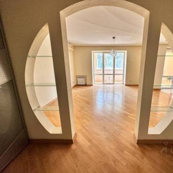 Продается Многокомнатная квартира, 234 м²