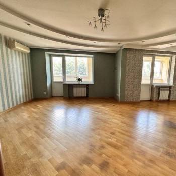 Продается Многокомнатная квартира, 234 м²