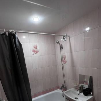 Сдается Многокомнатная квартира, 55 м²